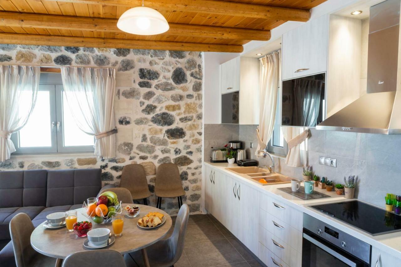 Marilena Natural Stone House, By Hellocrete Pigi  Exterior photo